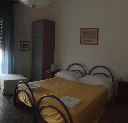 Guesthouse Sayuri Florence Ngoại thất bức ảnh